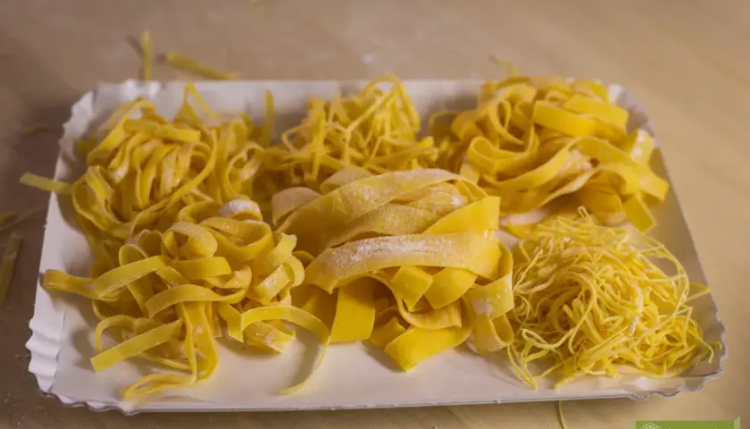 Jak zrobić tagliatelle? Pełny poradnik na idealny domowy makaron