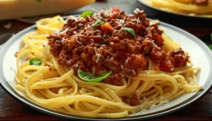 Sos do spaghetti Ani: Przepis na idealny smak!