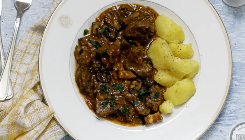 Wołowina po burgundzku: Sekrety idealnego Boeuf Bourguignon