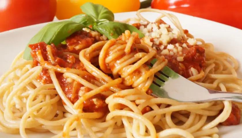Spaghetti z papryką: Jak zrobić idealne? Sprawdzone przepisy